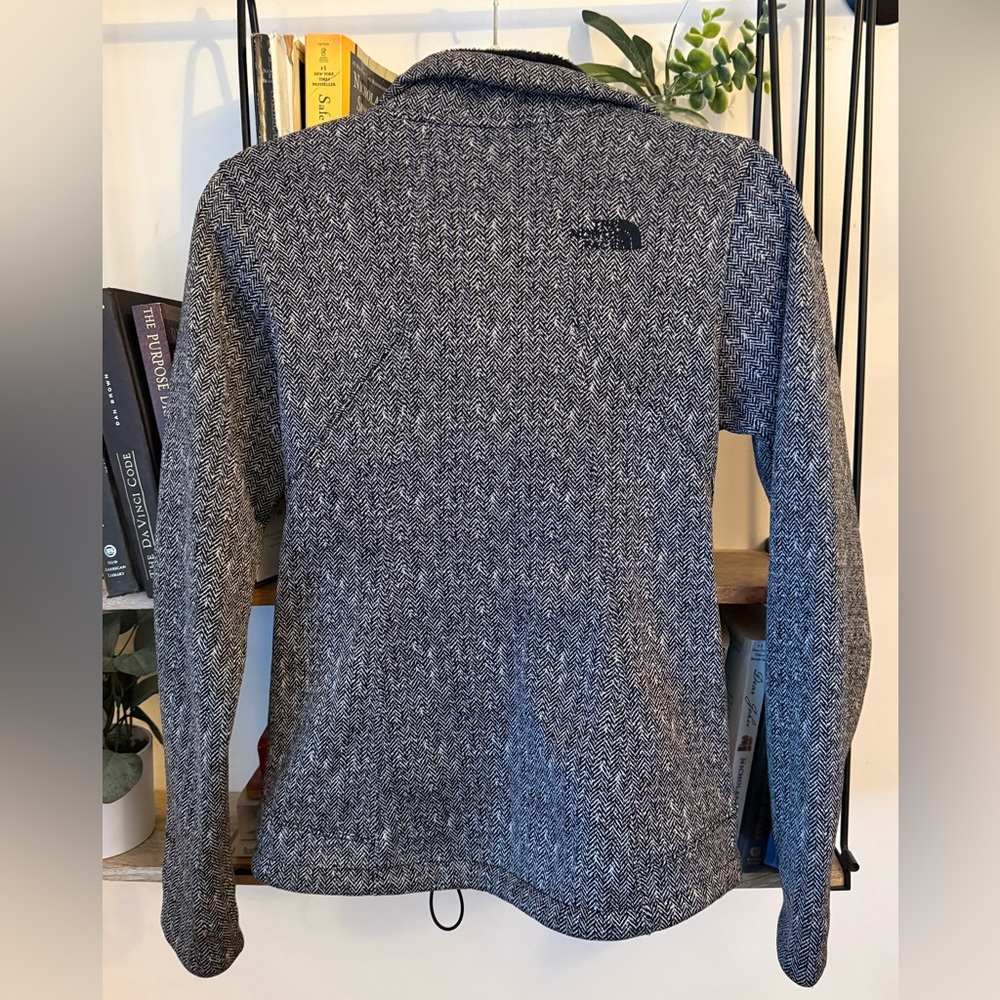 North Face Women's Apex Chromium Thermal jacket - Picture 4 of 9